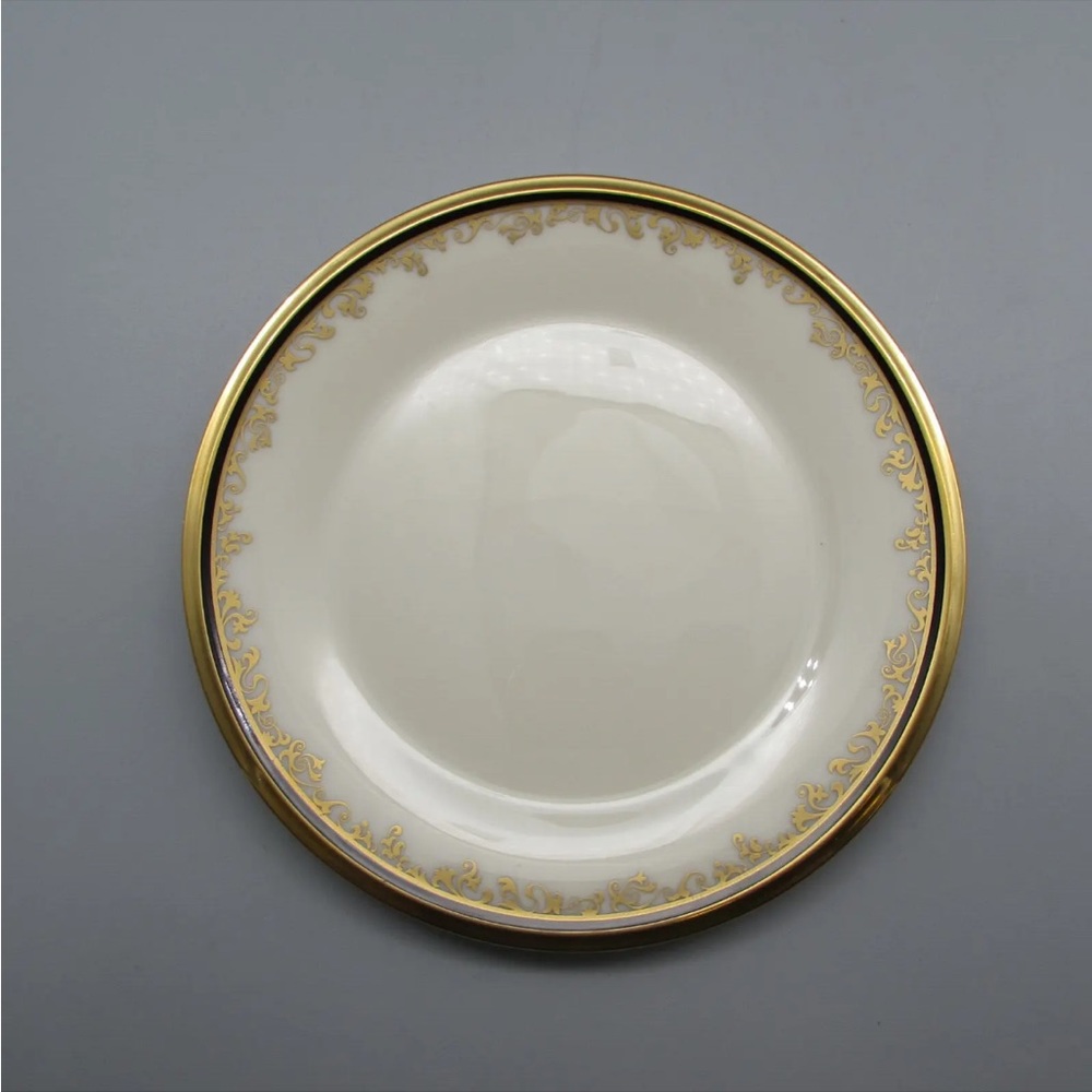 Lenox Fine China ECLIPSE pattern/Discontinued Bread Plate- 6-3/8". Excellent New